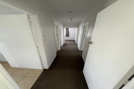 Photo of property in 8 Wylie Avenue, Sunnynook, Auckland, 0620