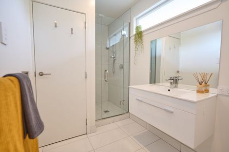 Photo of property in 2/484 Ilam Road, Bryndwr, Christchurch, 8052