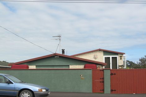 Photo of property in 76 Gover Street, New Plymouth, 4310