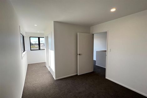 Photo of property in 31 Aramata Road, Papakura, 2110