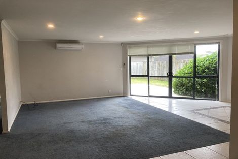 Photo of property in 85 Redcastle Drive, East Tamaki, Auckland, 2013