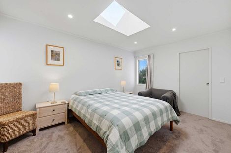 Photo of property in 6 Kegworth Place, Browns Bay, Auckland, 0630