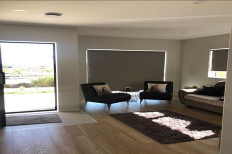Photo of property in 34 Matahae Drive, Flat Bush, Auckland, 2019