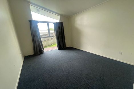Photo of property in 7 Aden Place, Clendon Park, Auckland, 2103