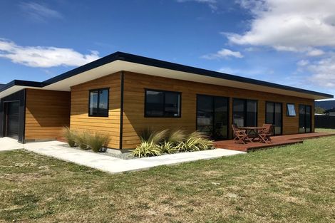 Photo of property in 19 Acheron Way, Te Anau, 9600