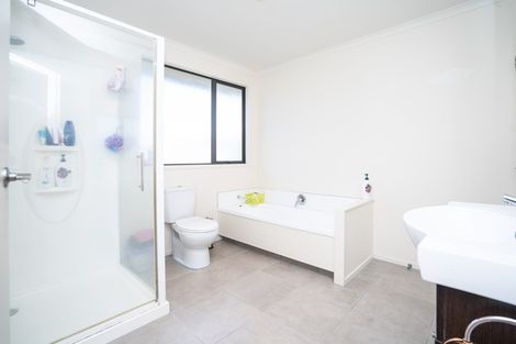 Photo of property in 2a Northpoint Way, Bell Block, New Plymouth, 4312