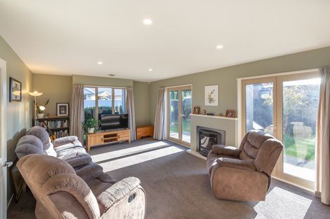 Photo of property in 12 Goldie Place, Rolleston, 7614