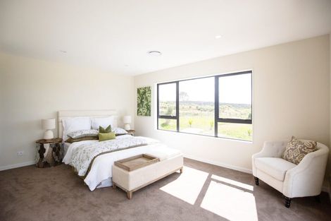 Photo of property in 2 Kauru Lane, Wainui, 0992