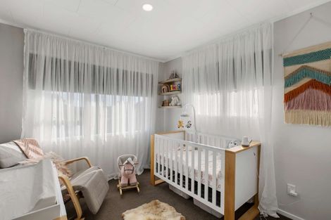 Photo of property in 90a Victoria Avenue, Waiuku, 2123