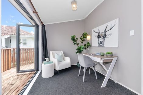Photo of property in 10a Lewis Street, Blockhouse Bay, Auckland, 0600