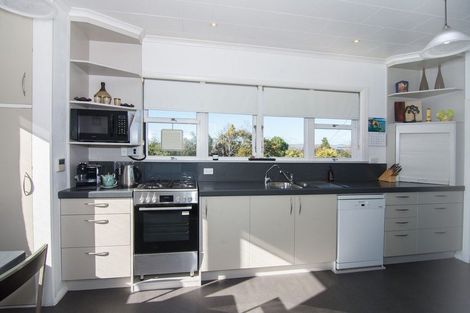 Photo of property in 9 Queen Alexandra Street, Lansdowne, Masterton, 5810