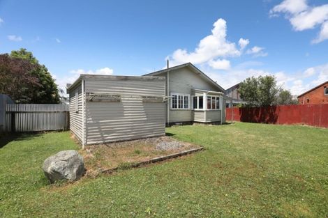 Photo of property in 12 Stewart Street, Marton, 4710