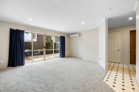 Photo of property in 42b Picton Avenue, Riccarton, Christchurch, 8011