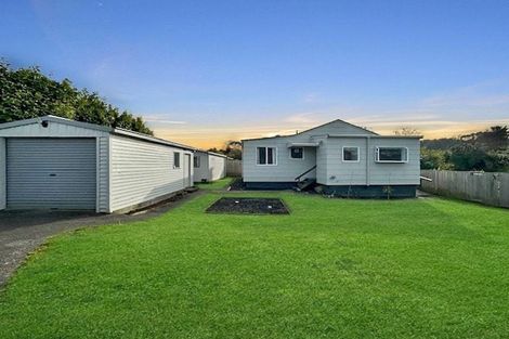 Photo of property in 11b Knox Road, Swanson, Auckland, 0612