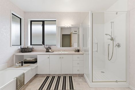 Photo of property in 12 Hatfield Place, Avonhead, Christchurch, 8042