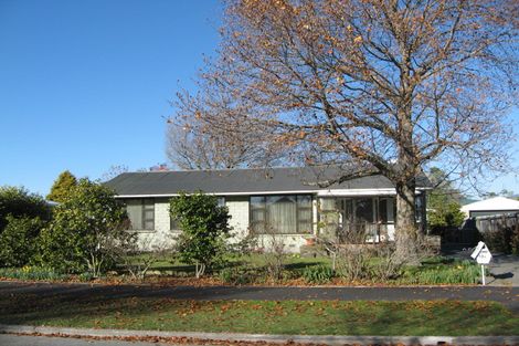 Photo of property in 54 West-watson Avenue, Hillmorton, Christchurch, 8025