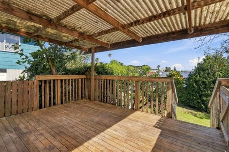 Photo of property in 25 Puriri Street, Helensville, 0800