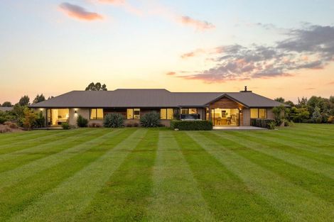 Photo of property in 22 Landsborough Drive, Darfield, 7571