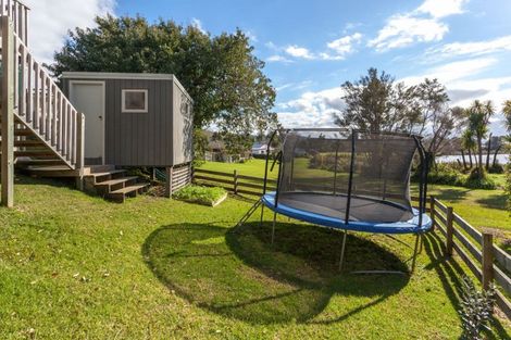 Photo of property in 106 Tukere Drive, Whangamata, 3620