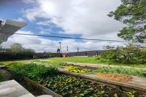 Photo of property in 165 Don Buck Road, Massey, Auckland, 0614