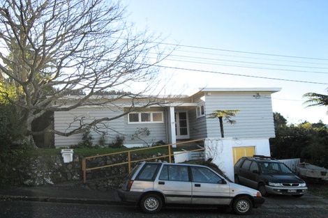 Photo of property in 17 Waikare Street, Karori, Wellington, 6012
