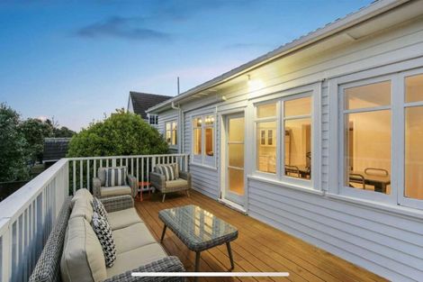 Photo of property in 2/5 Elderwood Lane, Belmont, Auckland, 0622
