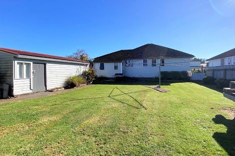 Photo of property in 14 Collett Street, Dannevirke, 4930