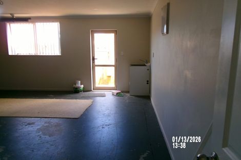 Photo of property in 29 Kathleen Reece Place, Waiuku, 2123