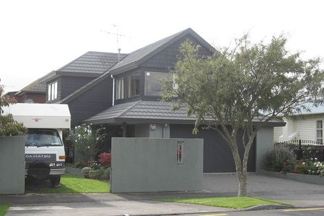 Photo of property in 1/17 Copeland Street, Hutt Central, Lower Hutt, 5011