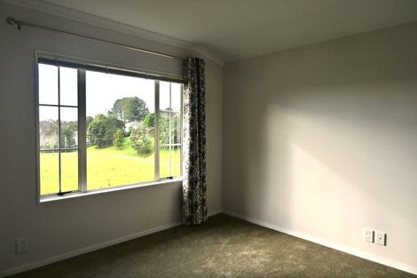 Photo of property in 24 Loughanure Place, Massey, Auckland, 0614