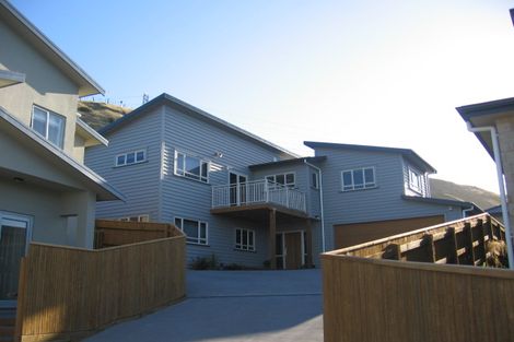 Photo of property in 82 Erlestoke Crescent, Churton Park, Wellington, 6037