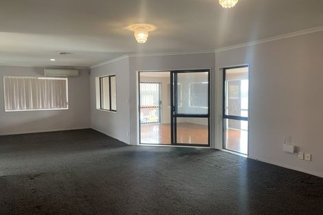 Photo of property in 22 Hilltop Road, Clover Park, Auckland, 2019