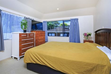 Photo of property in 9h View Road, Glenfield, Auckland, 0627