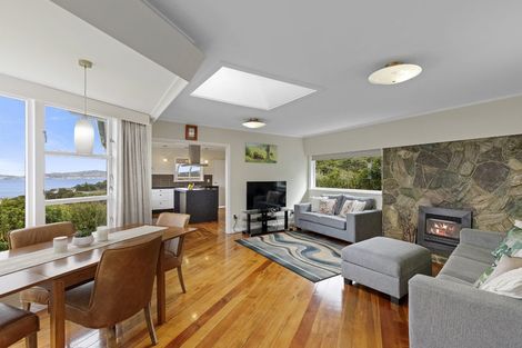 Photo of property in 115 Dowse Drive, Maungaraki, Lower Hutt, 5010