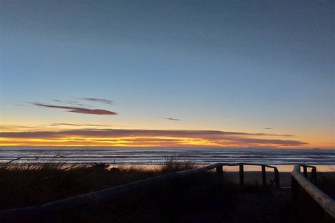 Photo of property in 163a Marine Parade, New Brighton, Christchurch, 8083