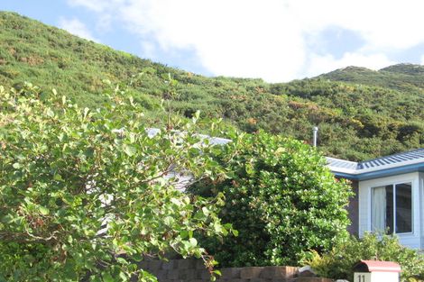 Photo of property in 11 Castlemaine Close, Karori, Wellington, 6012