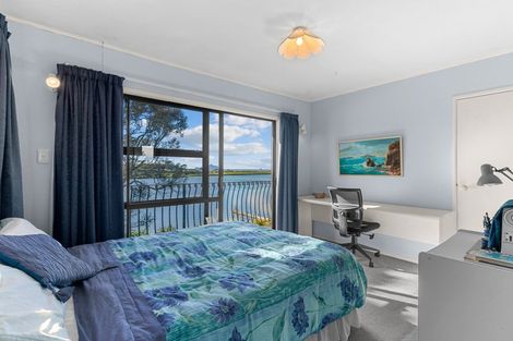 Photo of property in 16 Riverview Place, Waipu, 0582