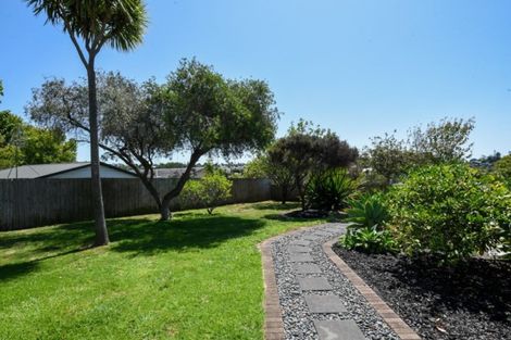 Photo of property in 47 Pah Road, Cockle Bay, Auckland, 2014
