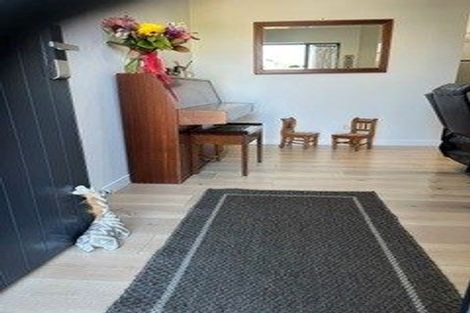 Photo of property in 11 Pennant Street, Long Bay, Auckland, 0630