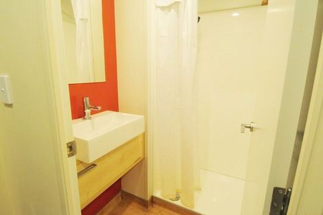 Photo of property in Empire Apartments, 1520/21 Whitaker Place, Grafton, Auckland, 1010
