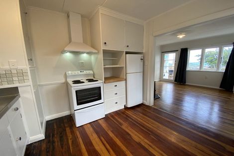 Photo of property in 36 Moa Point Road, Moa Point, Wellington, 6022