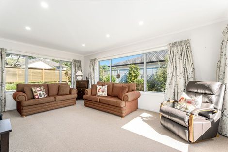 Photo of property in 19 Tongariro Drive, Aotea, Porirua, 5024