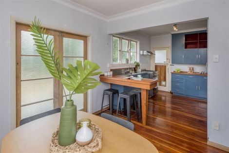Photo of property in 19 Carlisle Street, Levin, 5510
