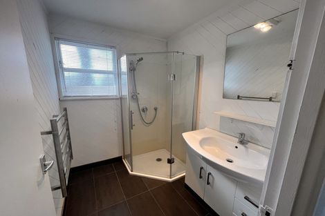 Photo of property in 5 Universal Drive, Henderson, Auckland, 0610