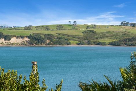 Photo of property in 183 Wade River Road, Wade Heads, Whangaparaoa, 0932