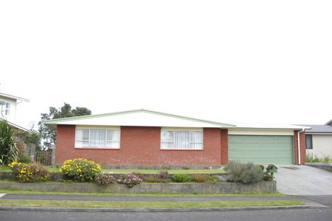 Photo of property in 7 Longview Drive, Merrilands, New Plymouth, 4312