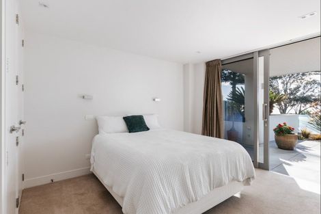 Photo of property in 81 Marine Parade, Mount Maunganui, 3116