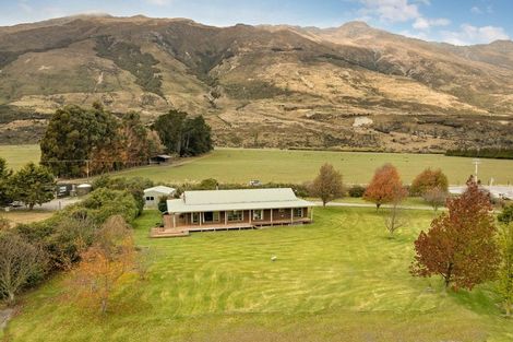 Photo of property in 2 Wilkin Road, Makarora, Wanaka, 9382