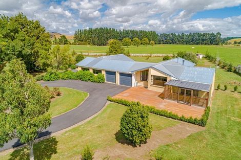 Photo of property in 167 Heretaunga Road, Maharahara, Dannevirke, 4972