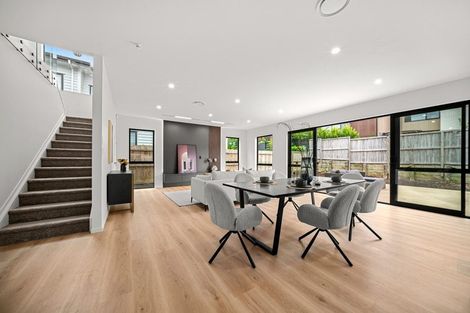 Photo of property in 6 Pukeko Road, Hobsonville, 0616